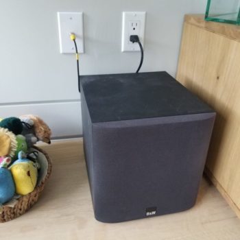 Sub-woofer-home-theater-sound-installation